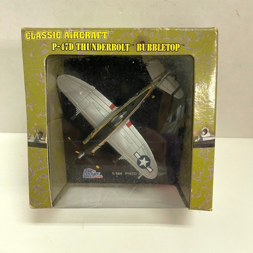 21st Century Toys 1:144 P-47D Thunderbolt Bubbletop Diecast Model Airplane 2008